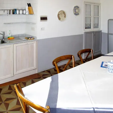 Ginevra - Flg209 By Interhome Finale Ligure